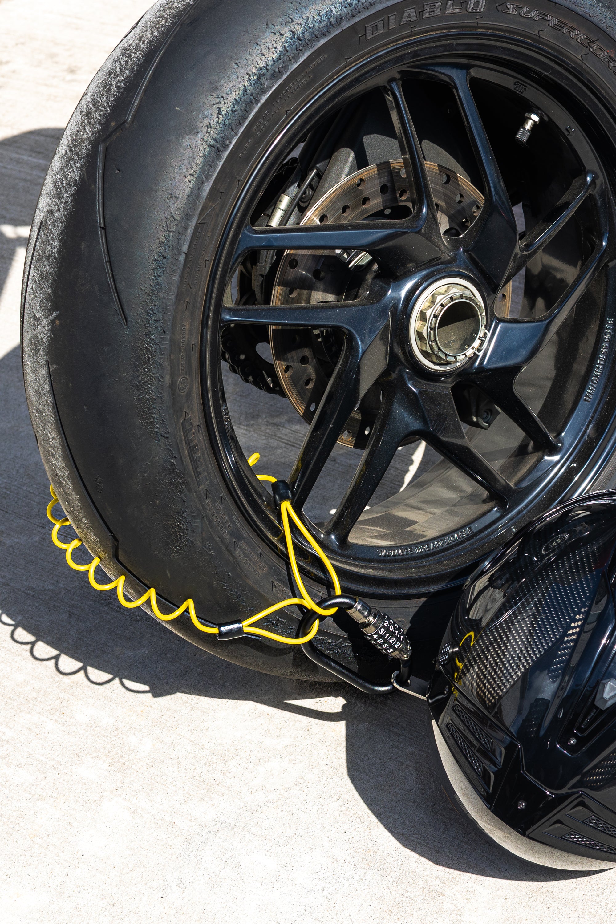 RIDERR Helmet Lock