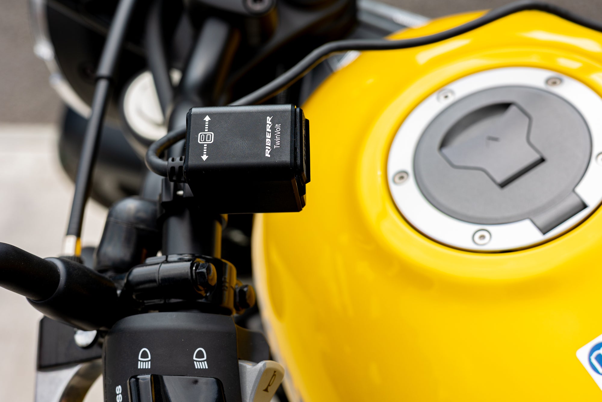 RIDERR TwinVolt 2-Way Charger